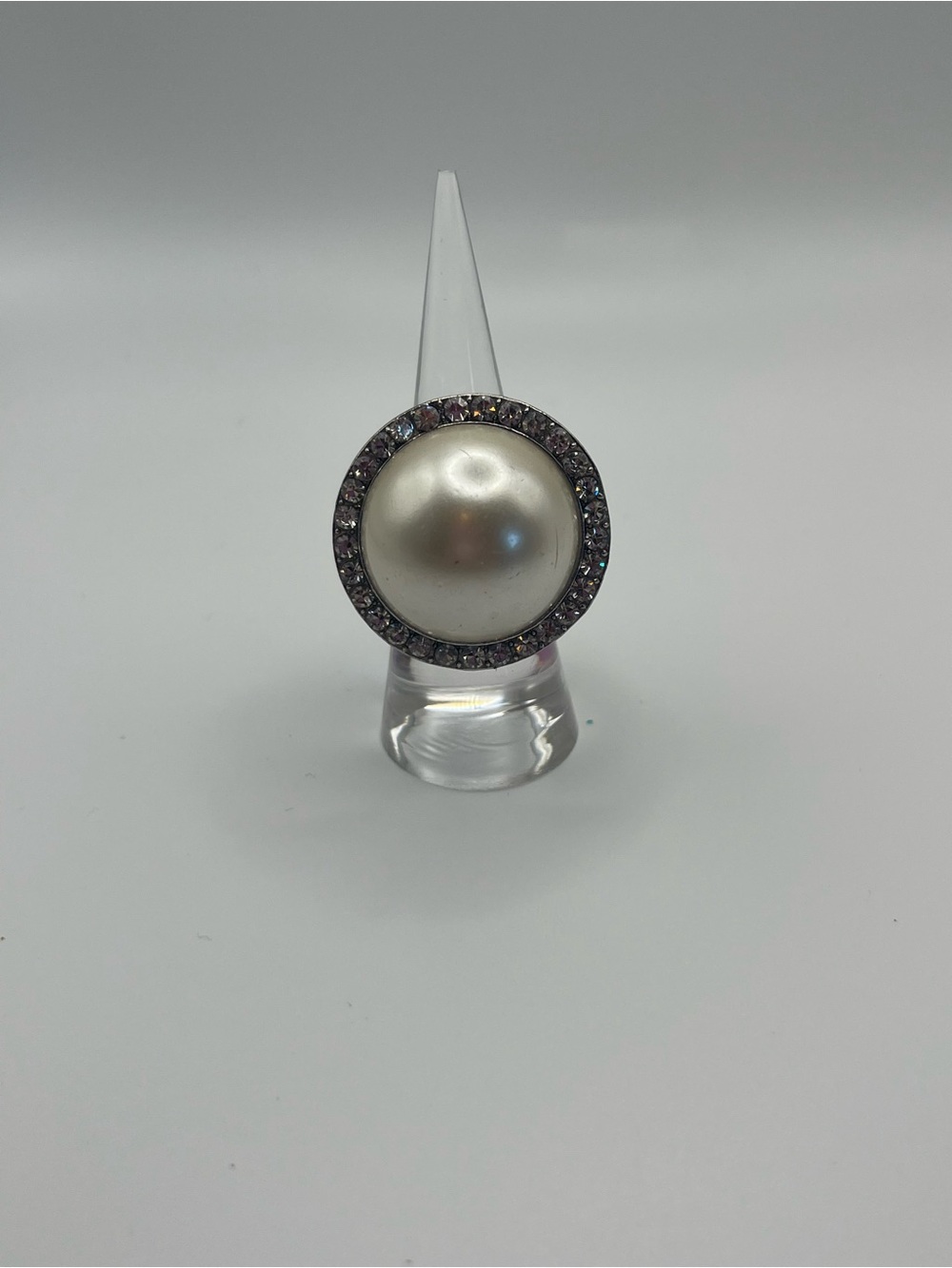 Silver Rhinestones Stretch Ring with Ivory Pearl Dome